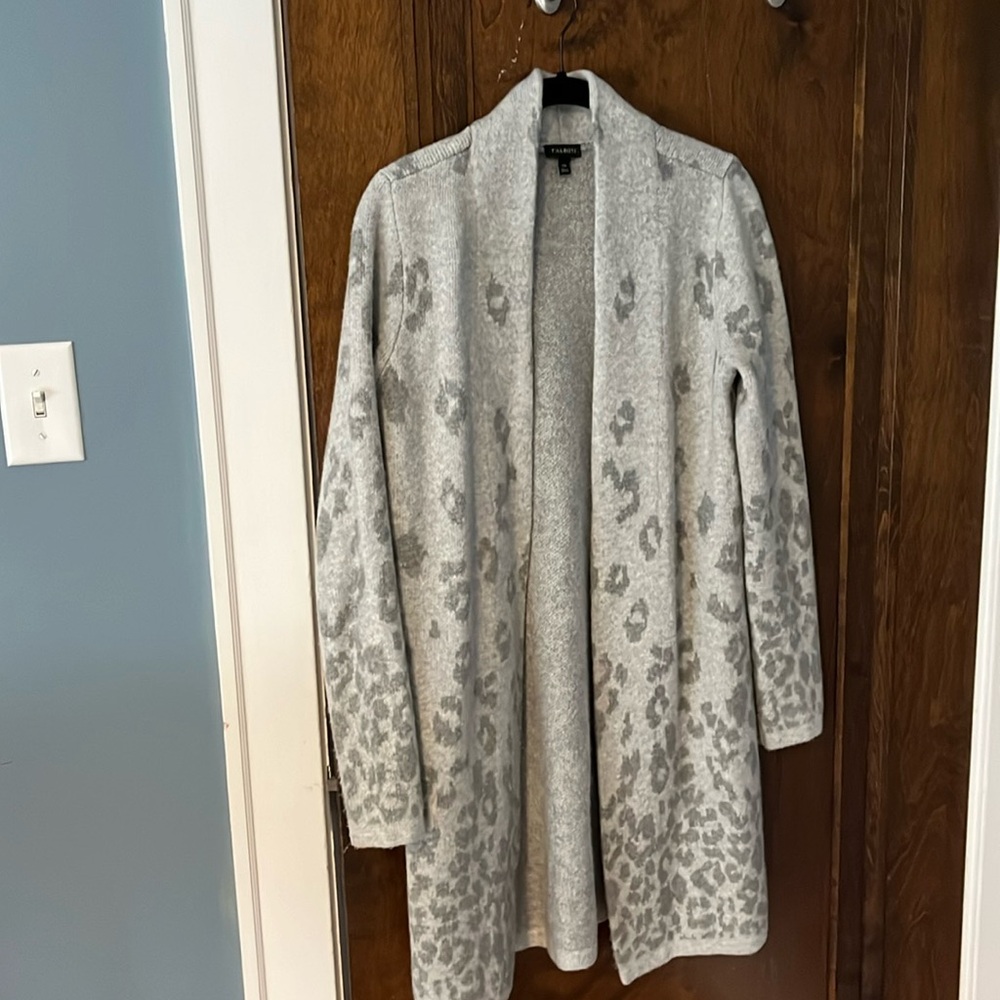 Talbots sweater coat, no buttons. Size xsmall